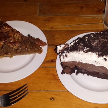 Honeypie Cafe - Bourbon Pecan & Milwaukee Mud - New American Near Me - Milwaukee, Wisconsin