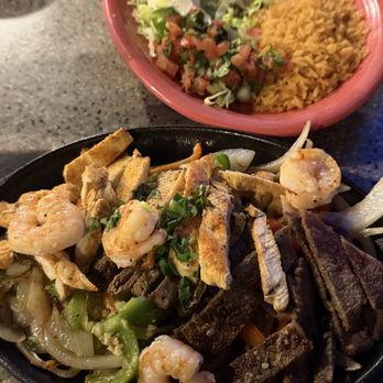 Teocali - Tapatias (Chicken/Steak/Shrimp) Fajitas - Mexican Near Me - Kansas City, Missouri Teocali - Tapatias (Chicken/Steak/Shrimp) Fajitas - Mexican Near Me - Kansas City, Missouri