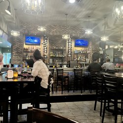 Lucky Fins Seafood Grill