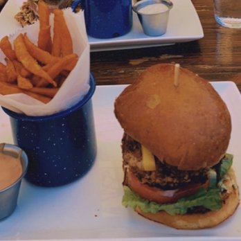 Cups Cafe - crab cake burger & sweet potato fries - Breakfast & Brunch Near Me - Palm Desert, California