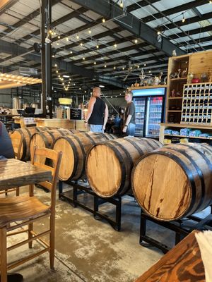 Elliott's BBQ Lounge by null