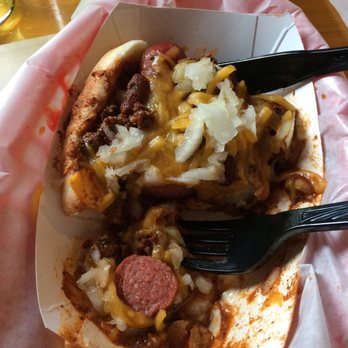 The Drift Inn - Chili cheese dog with onions - American Near Me - DePere, Wisconsin