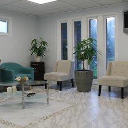 Serenity Spa & Salon - Serenity Spa & Salon - Waiting Room