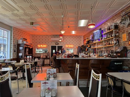 Majoria's Commerce Restaurant by null