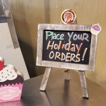 Brown Sugar Bakery - Cute decor - Bakeries Near Me - Chicago, Illinois Brown Sugar Bakery - Cute decor - Bakeries Near Me - Chicago, Illinois