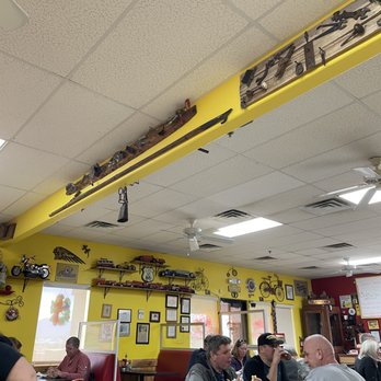Mom's Diner - Inside - Diners Near Me - Pahrump, Nevada Mom's Diner - Inside - Diners Near Me - Pahrump, Nevada