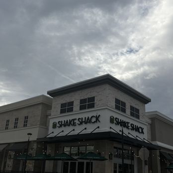 Shake Shack Oviedo - Fast Food Near Me - Oviedo, Florida Shake Shack Oviedo - Fast Food Near Me - Oviedo, Florida