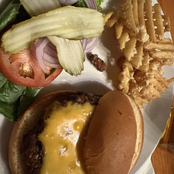 The Pine Room - Excellent cheeseburger - Cocktail Bars Near Me - Burns, Oregon The Pine Room - Excellent cheeseburger - Cocktail Bars Near Me - Burns, Oregon