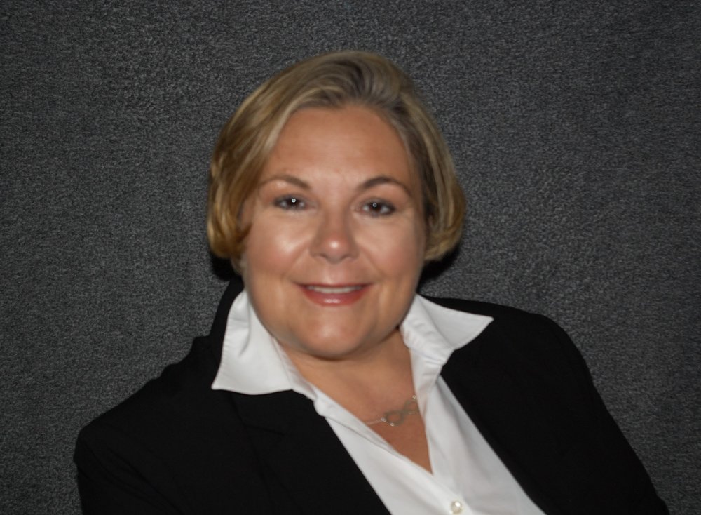 BEATRICE LOYER GOLDBERG HOWARD HANNA 8396 Mentor Ave, Mentor, Ohio