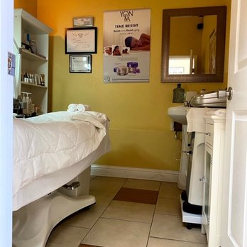 Queen's Skin Care - Skin Care Near Me - San Jose, California