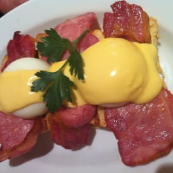 Patisserie Valerie - Egg Benedict