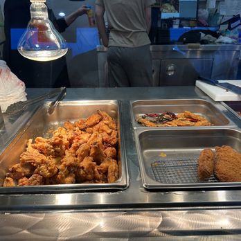 Fusion bowl - two trays of fried chicken - Fast Food Near Me - Los Angeles, California Fusion bowl - two trays of fried chicken - Fast Food Near Me - Los Angeles, California