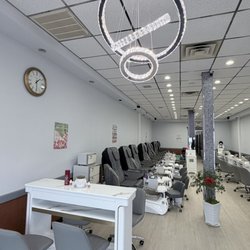 Salon Jade