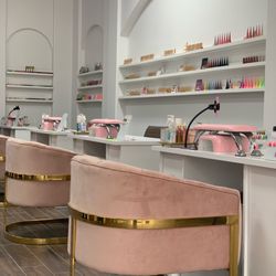 LacquerBox Nail Studio