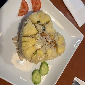 Bangkok House Thai Restaurant - Pineapple fried rice with chicken. - Thai Near Me - White Settlement, Texas