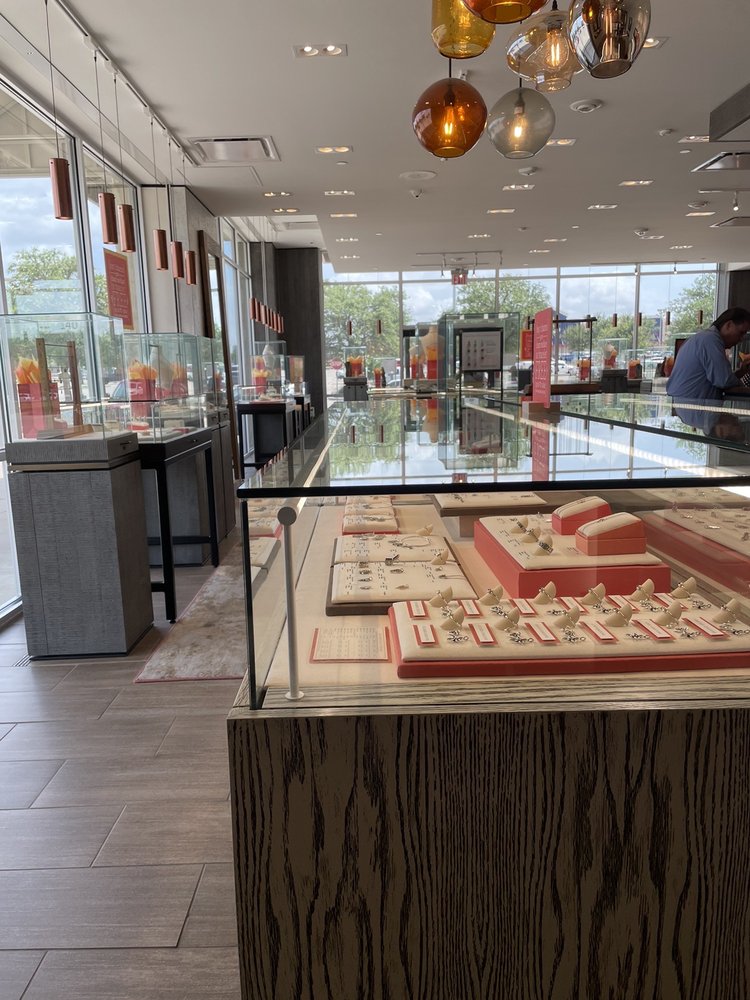 JAMES AVERY ARTISAN JEWELRY Updated September 2024 116 E Interstate