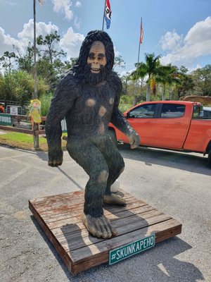 SKUNK APE RESEARCH HEADQUARTERS - Updated September 2024 - 122 Photos