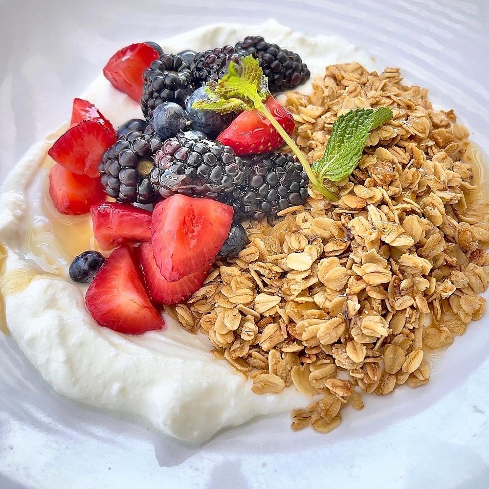 The Grocer's Table - Mornin' Bowl - Cafes Near Me - Wayzata, Minnesota