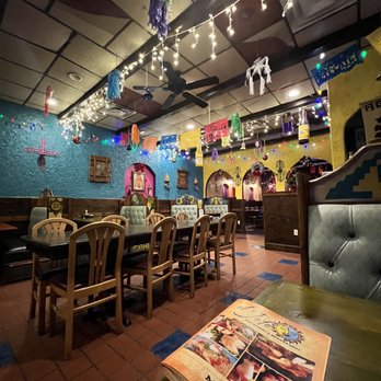 El Jefe Restaurant & Mexican Grill - Dining Room - Mexican Near Me - Newark, Delaware El Jefe Restaurant & Mexican Grill - Dining Room - Mexican Near Me - Newark, Delaware