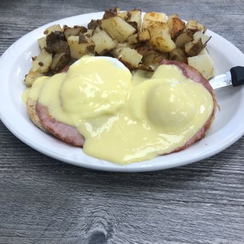 The Original Karen's Kitchen - Eggs Benedict - Diners Near Me - Palmdale, California The Original Karen's Kitchen - Eggs Benedict - Diners Near Me - Palmdale, California