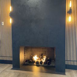 The Arlington - Beautiful fireplace