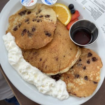 Country Kitchen - Chocolate Chip Pancakes - American Near Me - Westport, Ontario