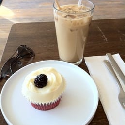 Red Velvet Cupcakes Red Velvet Cupcakes