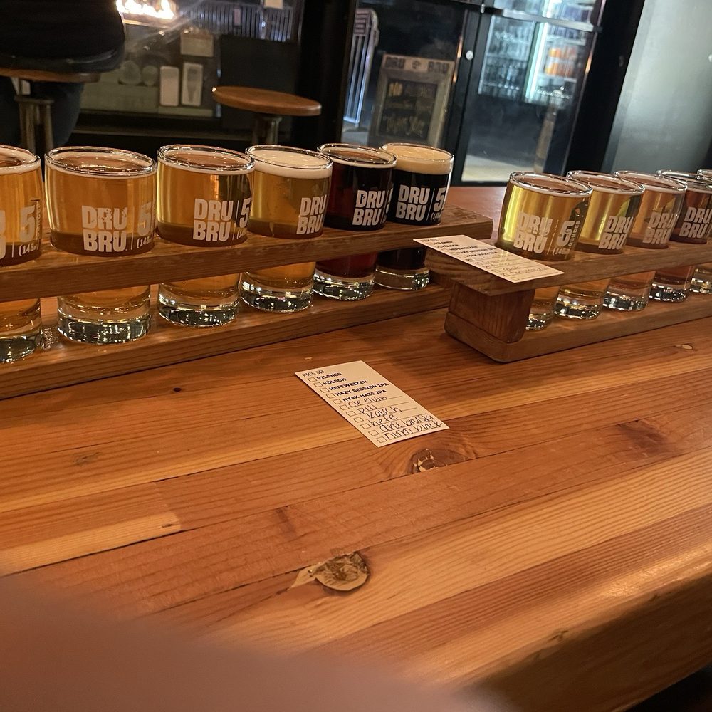Dru Bru - Snoqualmie Pass - Beer flights ! - Breweries Near Me - Snoqualmie Pass, Washington
