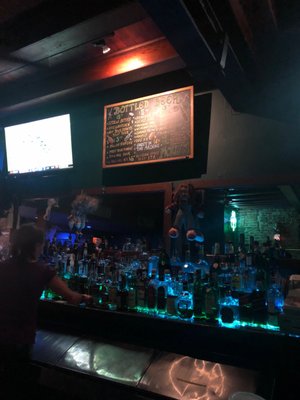 Molly's Irish Pub by null