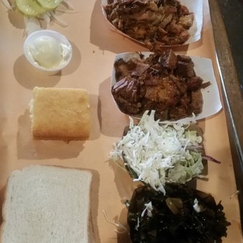 Rusty Can - 2 meat combo (brisket ans pulled por k) - Barbeque Near Me - Byfield, Massachusetts