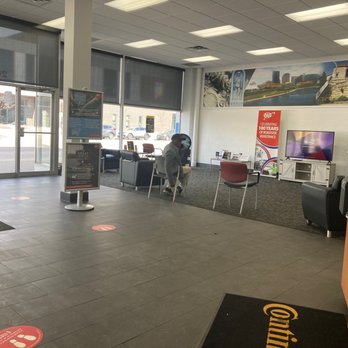 AAA - Downtown Dayton - Lobby - Auto Repair Near Me - Dayton, Ohio AAA - Downtown Dayton - Lobby - Auto Repair Near Me - Dayton, Ohio
