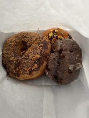 Joe's Donut Shop by null