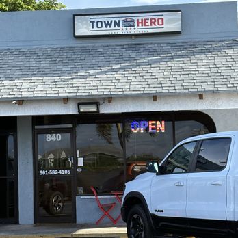 Town Hero - Hot Dogs Near Me - Lantana, Florida Town Hero - Hot Dogs Near Me - Lantana, Florida