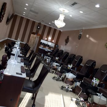 Dreamy Nails Salon - Love the new decor! - Nail Salons Near Me - Roselle, Illinois Dreamy Nails Salon - Love the new decor! - Nail Salons Near Me - Roselle, Illinois
