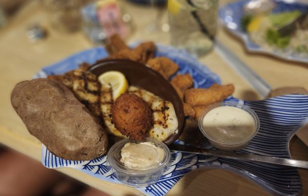 Aunt Catfish's On the River by null