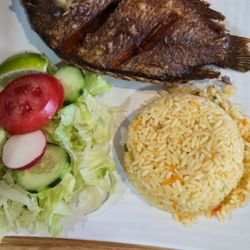 Pupuseria Usuluteca - Fried Fish
