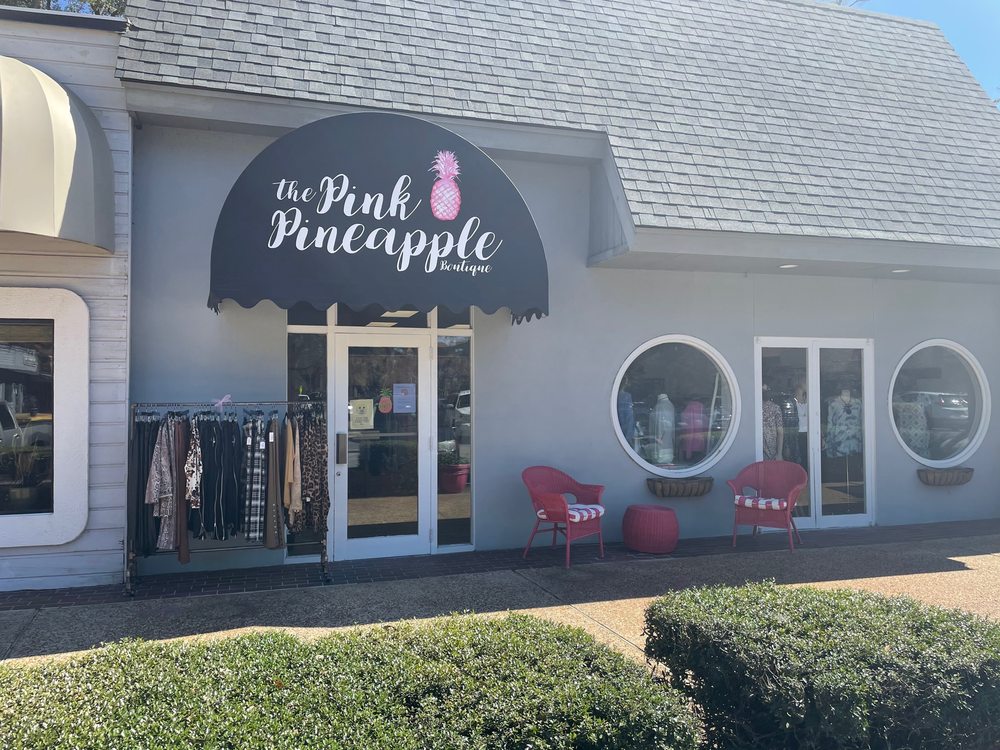 THE PINK PINEAPPLE Updated September 2024 841 William Hilton Pkwy