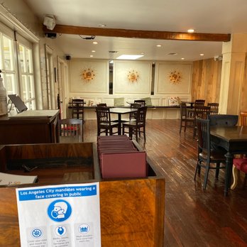 SunCafe - Inside - Vegan Near Me - Studio City, California SunCafe - Inside - Vegan Near Me - Studio City, California