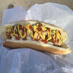 Annie's Hot Dogs & Pretzels - Chicken apple sausage