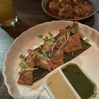 Oorja - Lamb spring rolls; Chili Momo dumplings - Cocktail Bars Near Me - Montreal, Quebec