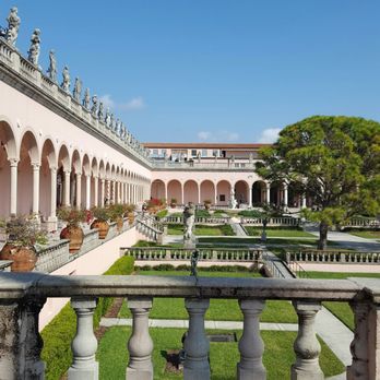 The Ringling - The courtyard in the art museum - Art Museums Near Me - Sarasota, Florida The Ringling - The courtyard in the art museum - Art Museums Near Me - Sarasota, Florida
