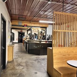 Warehouse 4 Coffee - Vandalia - Looking at the front of the place from the back room.