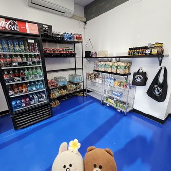 Kbay Bros Too - Grab and go... and merchandise - Poke Near Me - Honolulu, Hawaii