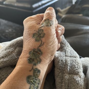 Yardley Tattoo - Only a week old and still healing, but looks fantastic, almost real! - Tattoo Near Me - Yardley, Pennsylvania