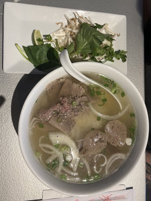 Phở Le by null