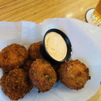 Short or Tall Eatery & Drink Hall - Mac & Cheese Balls - Burgers Near Me - Rogers, Minnesota Short or Tall Eatery & Drink Hall - Mac & Cheese Balls - Burgers Near Me - Rogers, Minnesota
