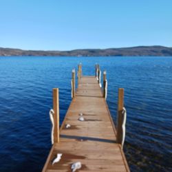 Trout House Village Resort - One of many piers onto the lake.
