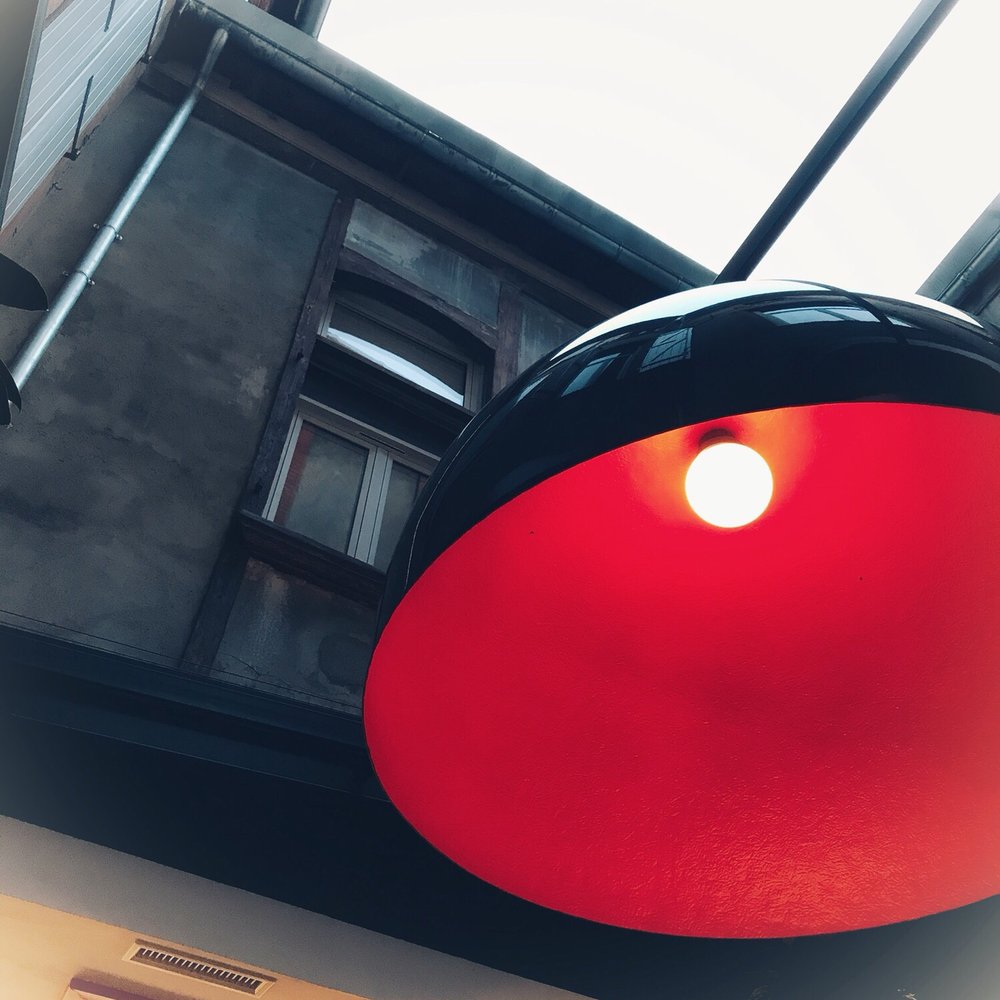 Le Glastag - Retractable roof inside the restaurant - French Near Me - Toulouse, 31