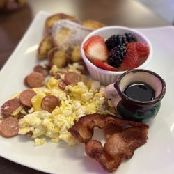 Con Huevos - Callate Chamaco- Kids Breakfast
