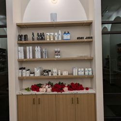 Salon TwoOneZero